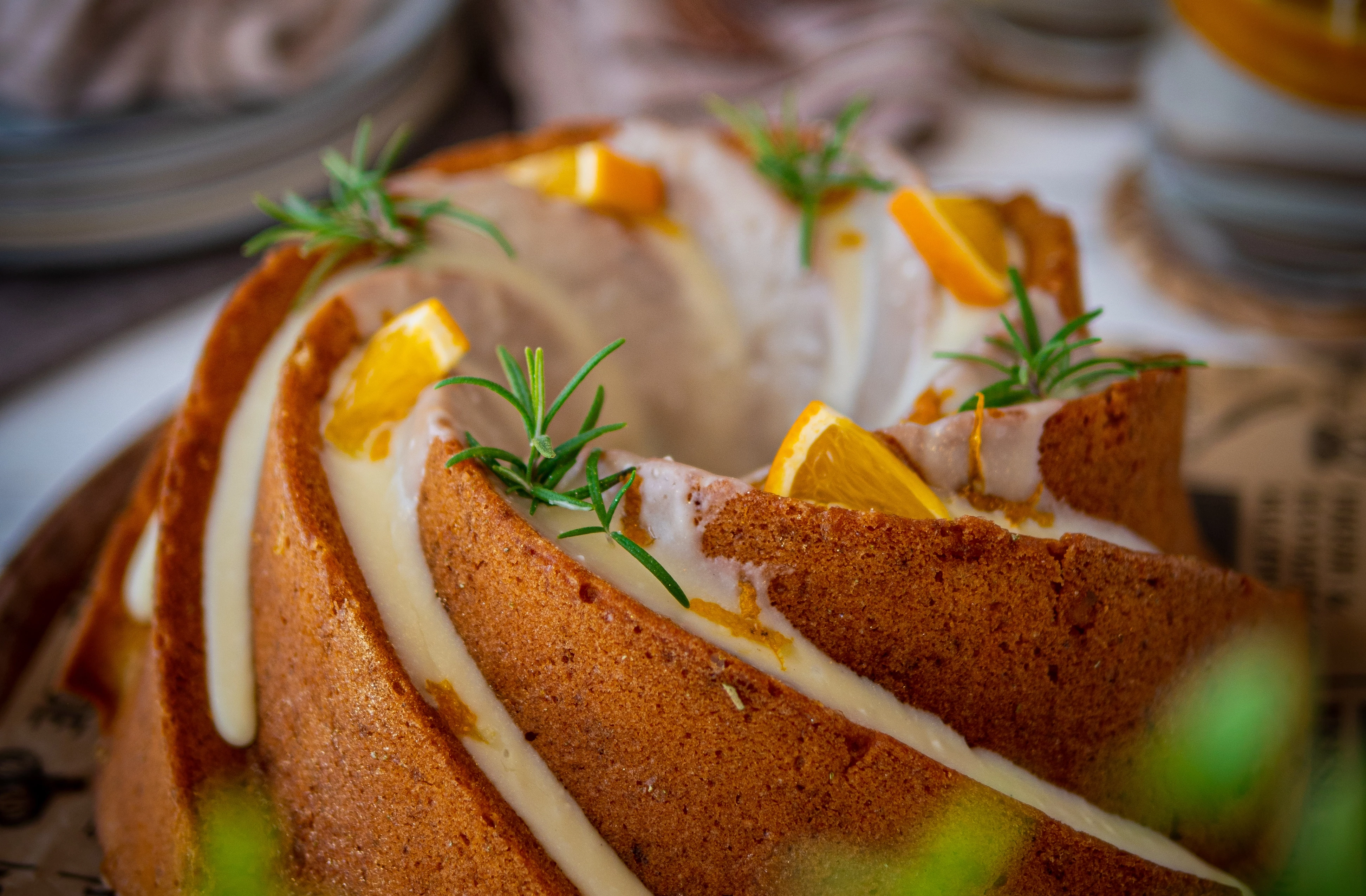 Orangen-Gugelhupf&nbsp;<br>mit weißer Schokolade